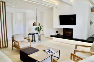 Отель Lazure Hotel & Marina Херцег-Нови Люкс с кроватью размера «king-size» и видом на море-1