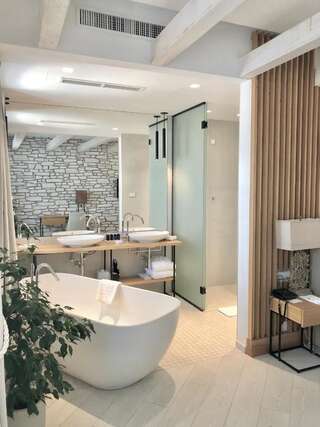 Отель Lazure Hotel & Marina Херцег-Нови Люкс с кроватью размера «king-size» и видом на море-3